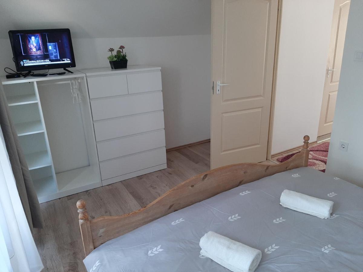 Nikolett Apartman Hajdúszoboszló Eksteriør bilde